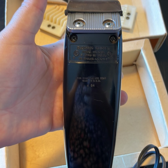 Vintage Barber Kit - Picture 9 of 10